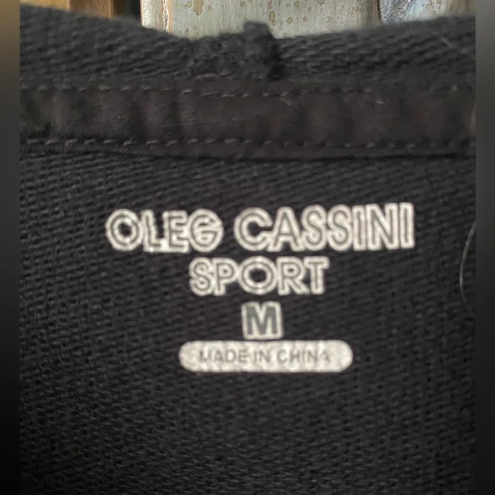 Oleg Cassini Black Sleeveless Hoodie - Picture 5 of 8
